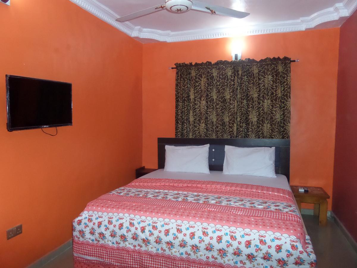 De-Zone Hotel Ikotun Buitenkant foto