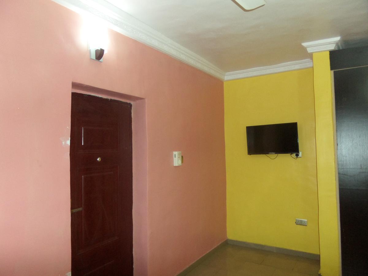 De-Zone Hotel Ikotun Buitenkant foto